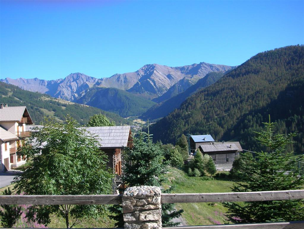 Vue de la terrasse l'été