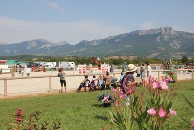 Centre équestre du Poët