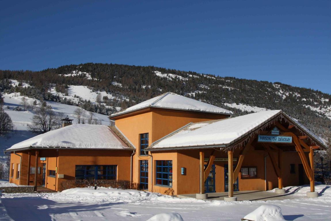 La Maison du Dévoluy sous la neige