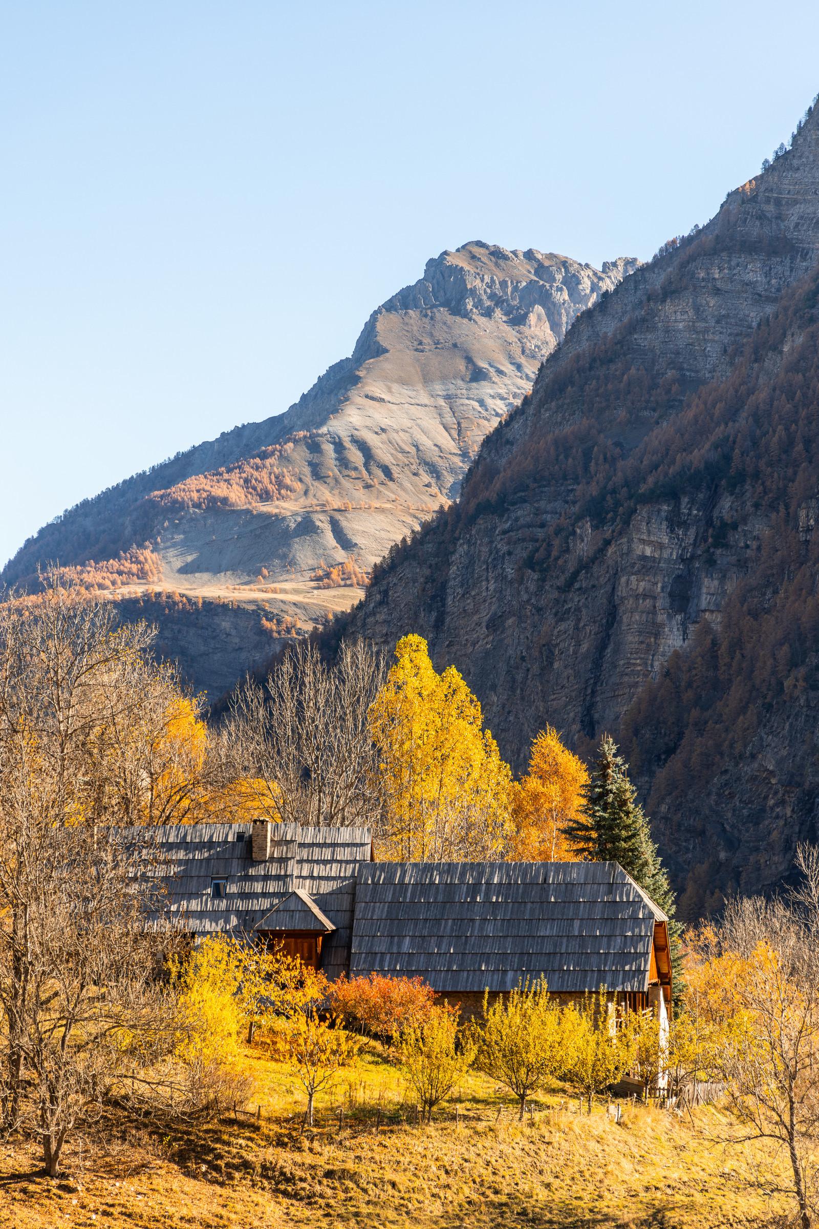 Randonnées à Dormillouse avec Sarah CIESLAR, Accompagnatrice en montagne_L'Argentière-la-Bessée