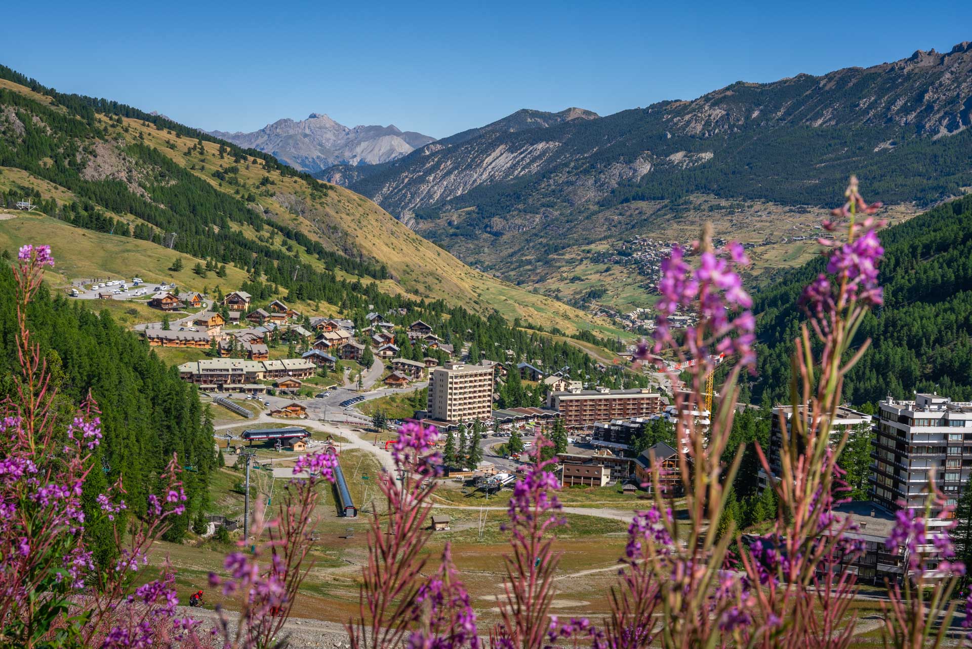 Aire de Camping Car_Vars