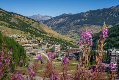 Aire de Camping Car_Vars