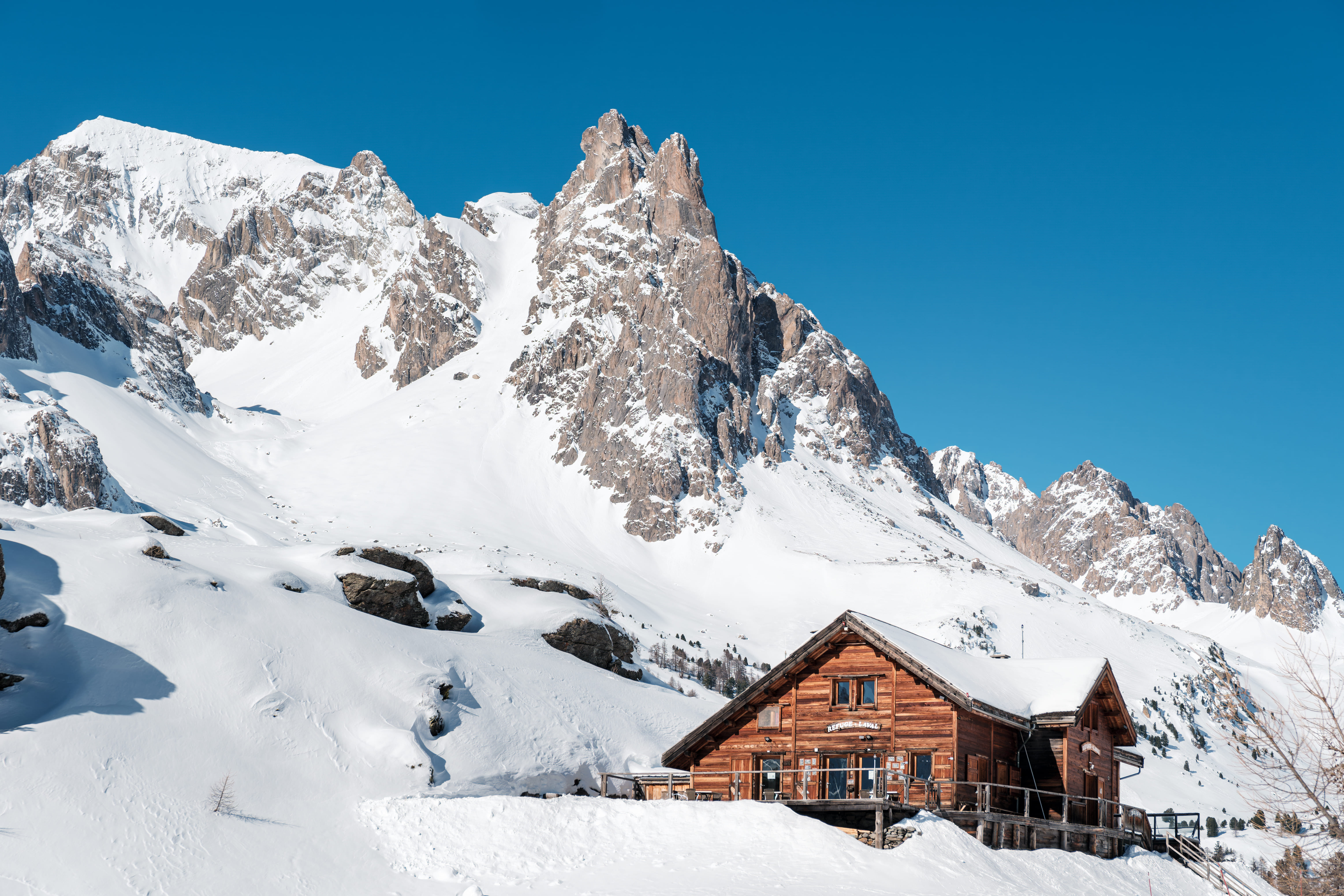 Refuge Laval en hiver
