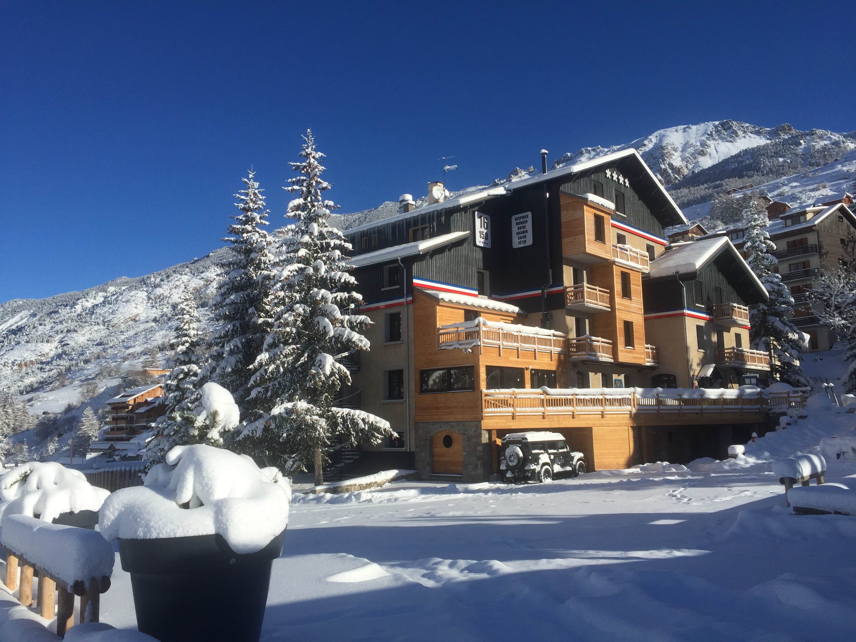 Hôtel **** 16-150 Montagne & Spa Nuxe
