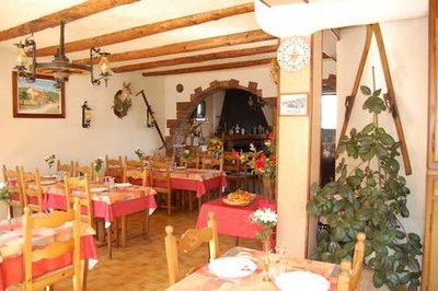 salle de restaurant intérieure