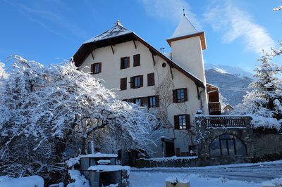 la maison sous la neige