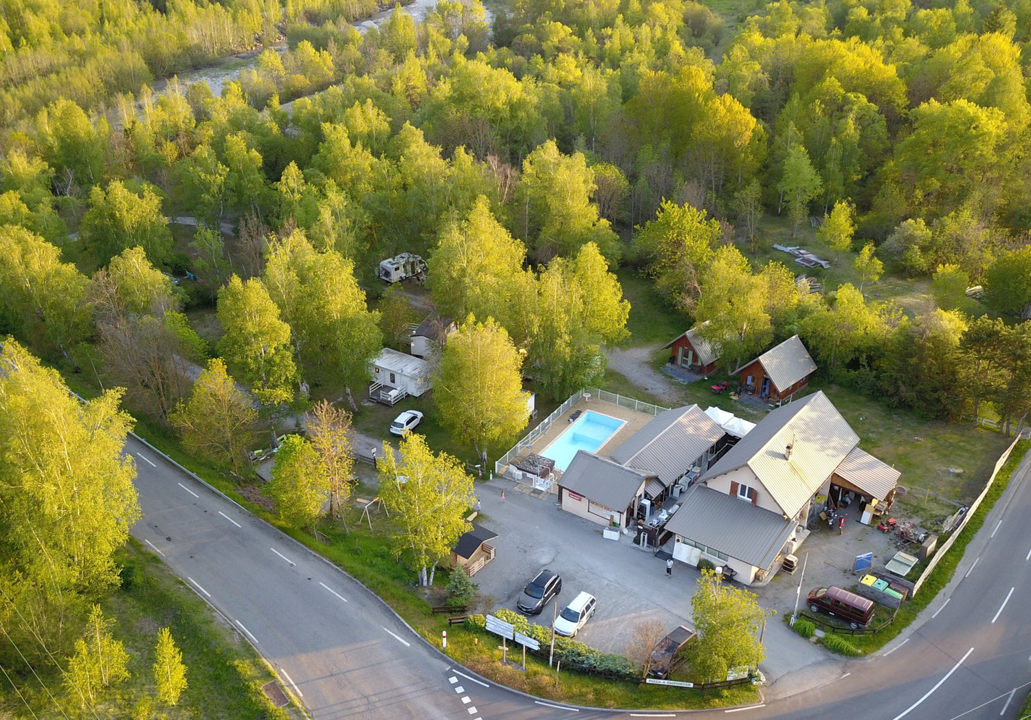 Camping Les Sittelles à Chabottes, vallée du Champsaur