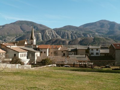 Ruines tour carrée La Saulce