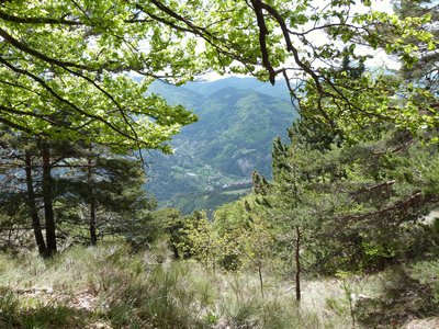 Vue sur St-Auban-d'Oze depuis le col