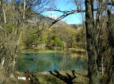 Plan d'eau et restaurant La cabane des pêcheurs