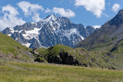 Les Agnaux en été