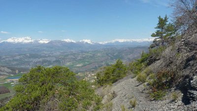 Vue sur les Ecrins et le Dévoluy