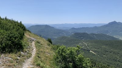 Panorama depuis le début des crêtes de la Sarcéna