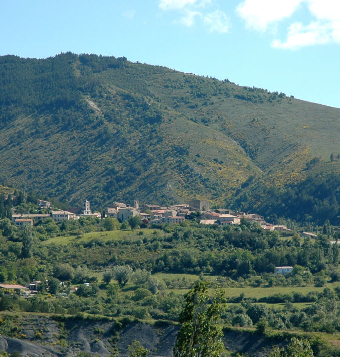 Rosans et le Serre de l'Aigle