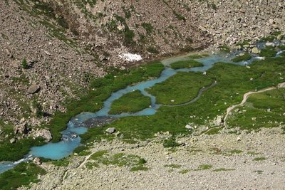 Le GR 54 entre le lac de la Douche et la cabane pastorale d'Arsine