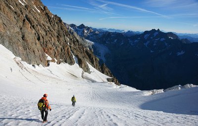 Descente sur le glacier du Pelvoux et des Violettes