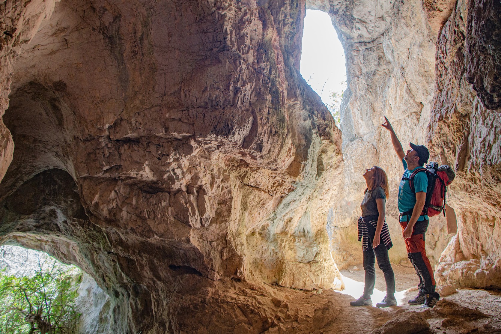 Traversée de la grotte aux 5 entrées