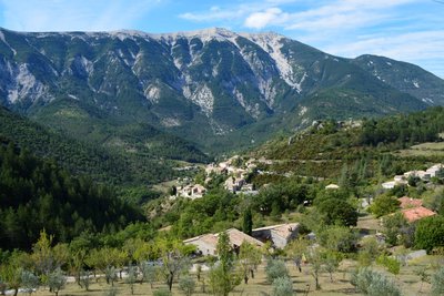 Brantes sous le Mont-Ventoux © Robin PAYA - CCDP