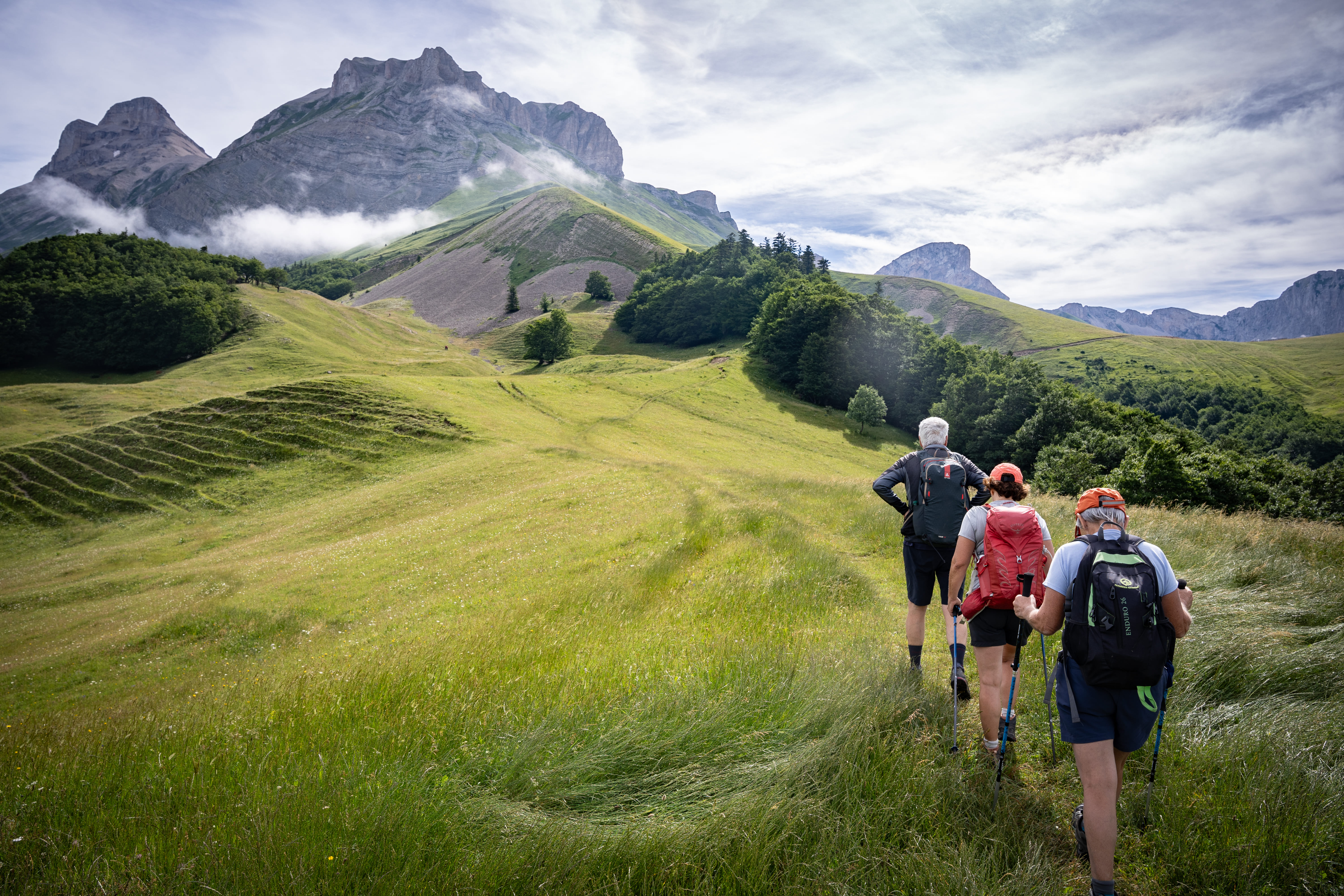Montée au col du Charnier